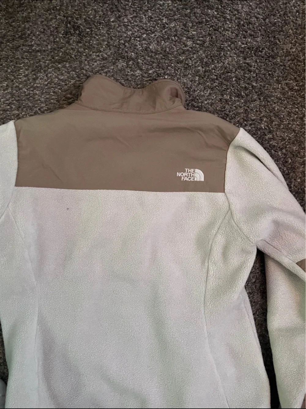 The North Face Two-Tone Sherpa Jacket - Taupe & Cream - Picture 3 of 3